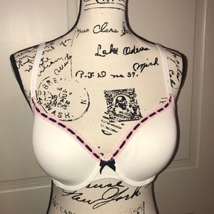Victoria’s Secret Bra